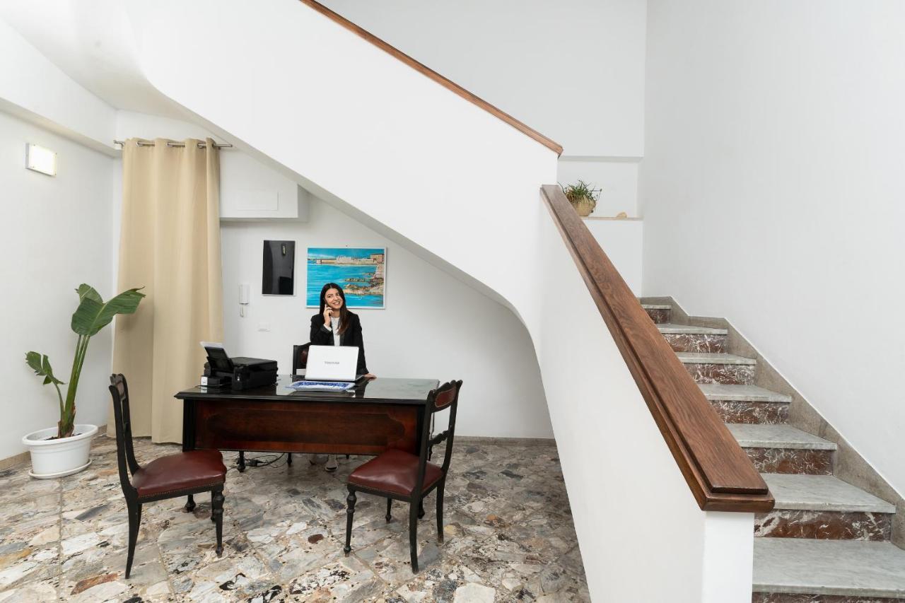 Regina Margherita - bed&breakfast&solarium Syracuse Esterno foto