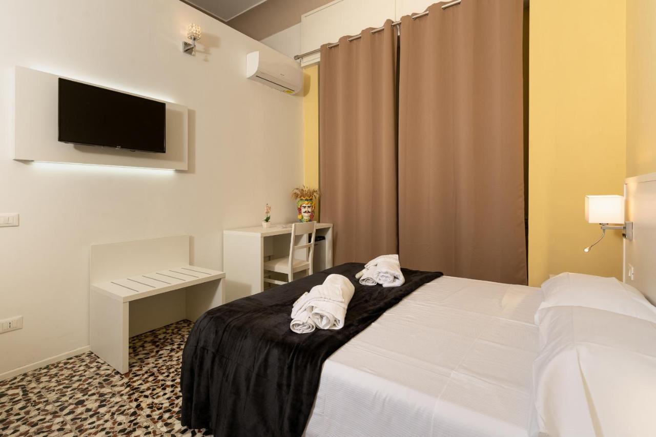 Regina Margherita - bed&breakfast&solarium Syracuse Esterno foto