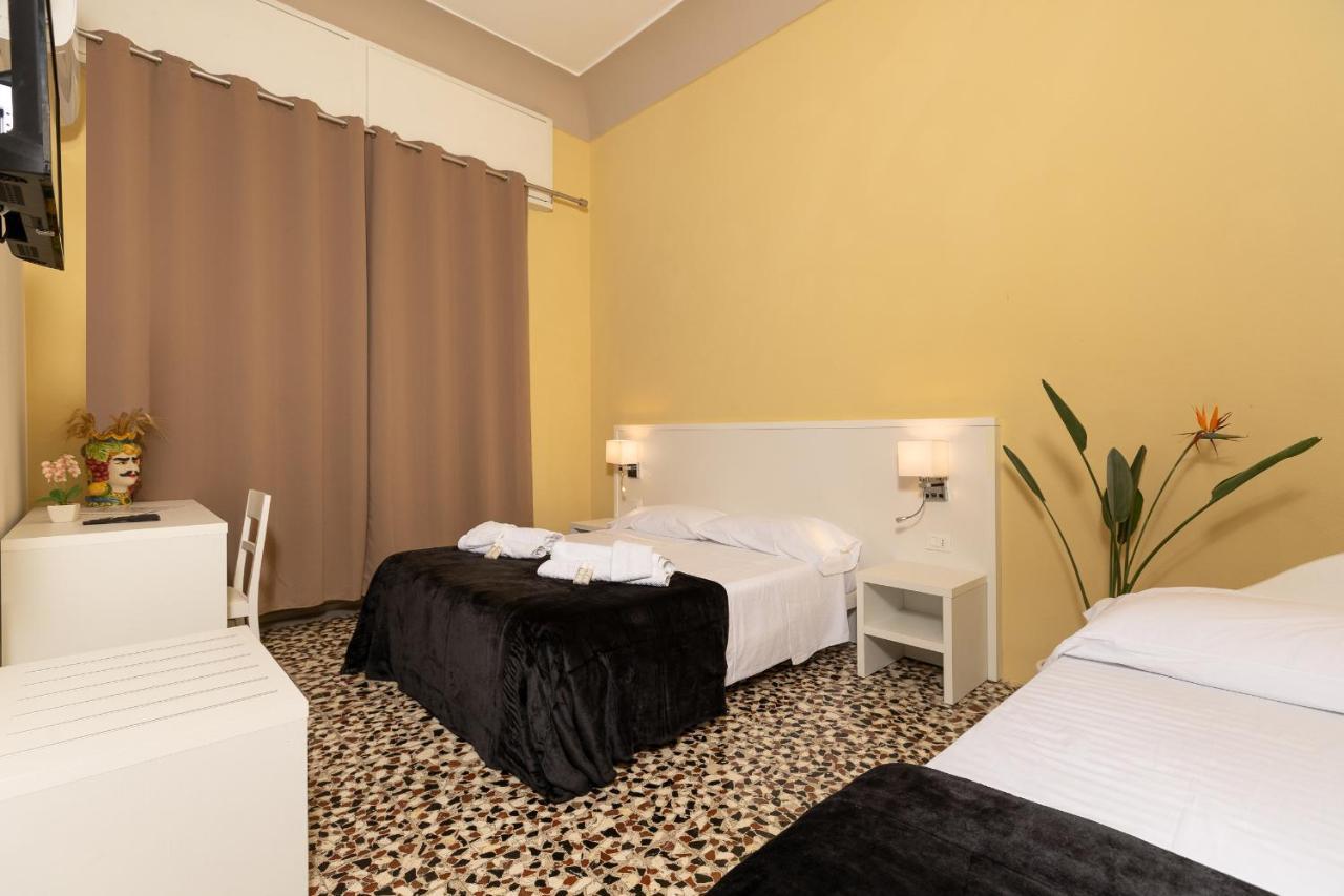 Regina Margherita - bed&breakfast&solarium Syracuse Esterno foto