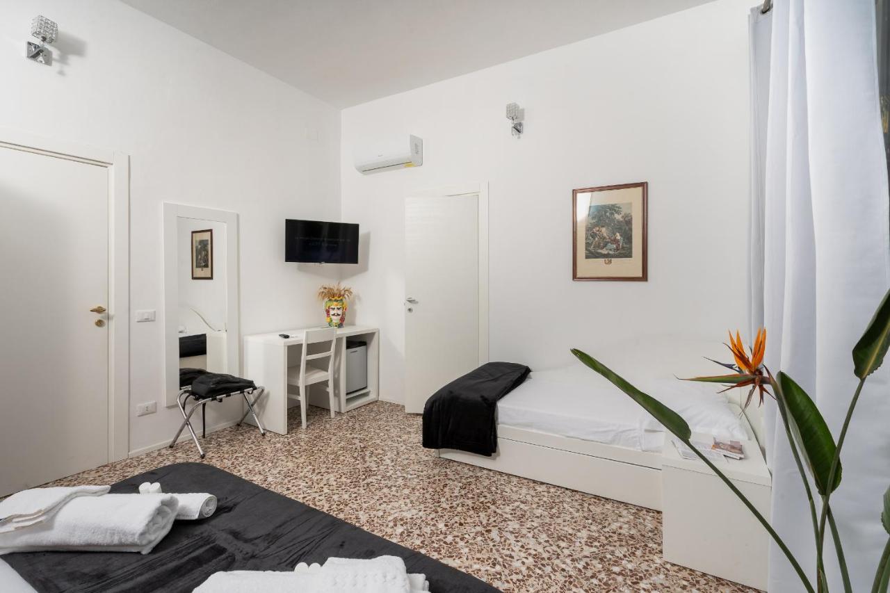 Regina Margherita - bed&breakfast&solarium Syracuse Esterno foto