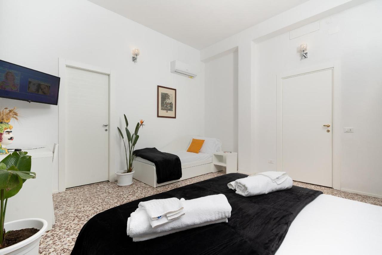 Regina Margherita - bed&breakfast&solarium Syracuse Esterno foto