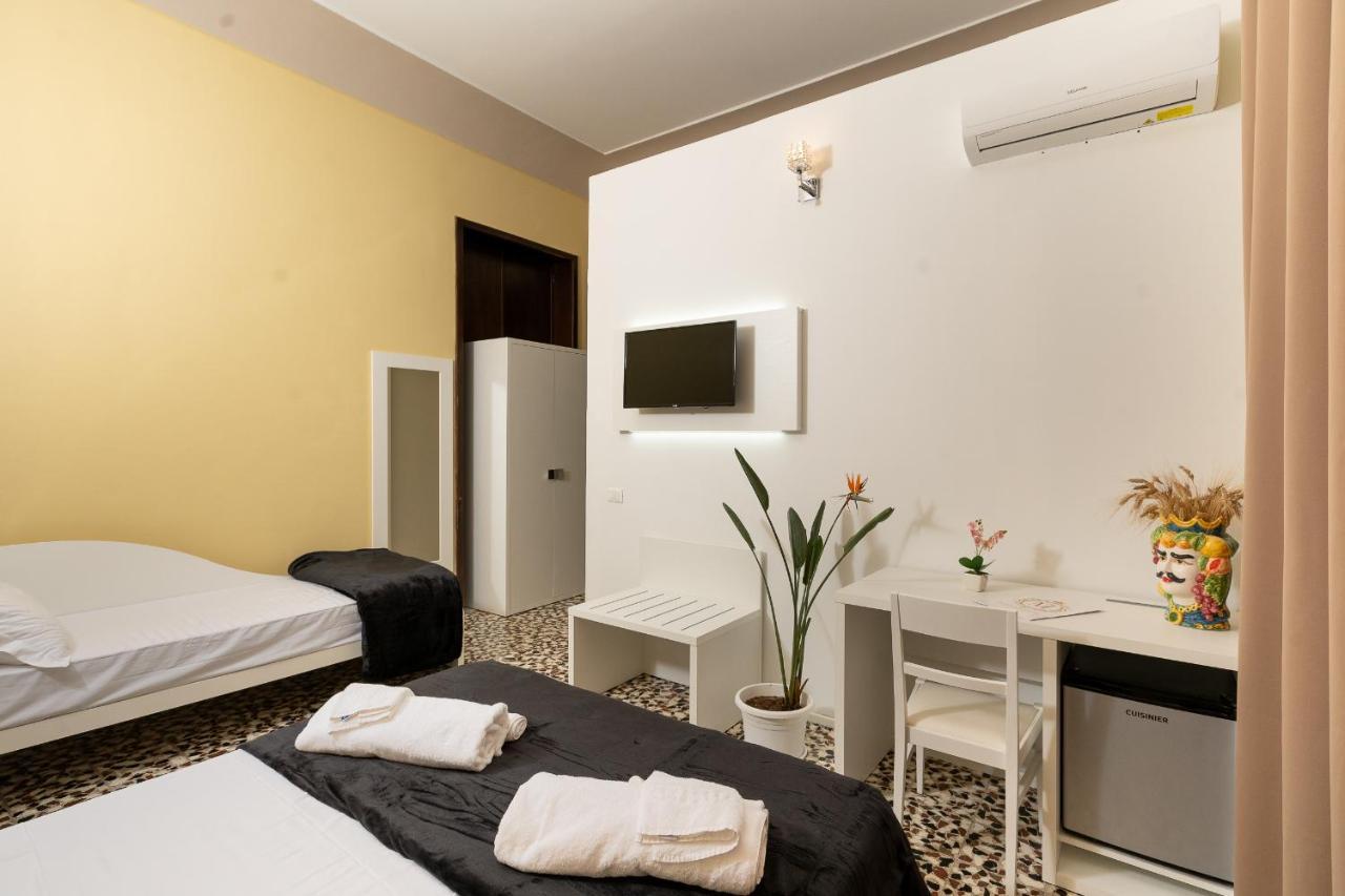 Regina Margherita - bed&breakfast&solarium Syracuse Esterno foto