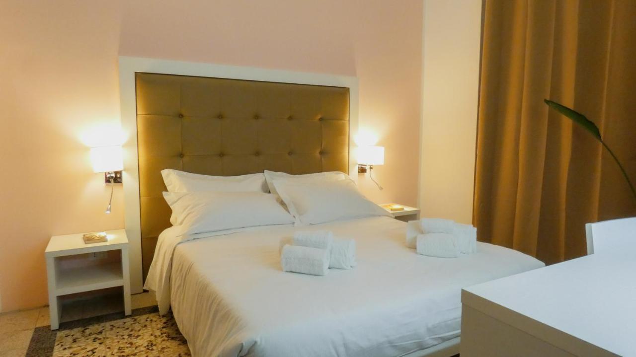 Regina Margherita - bed&breakfast&solarium Syracuse Esterno foto